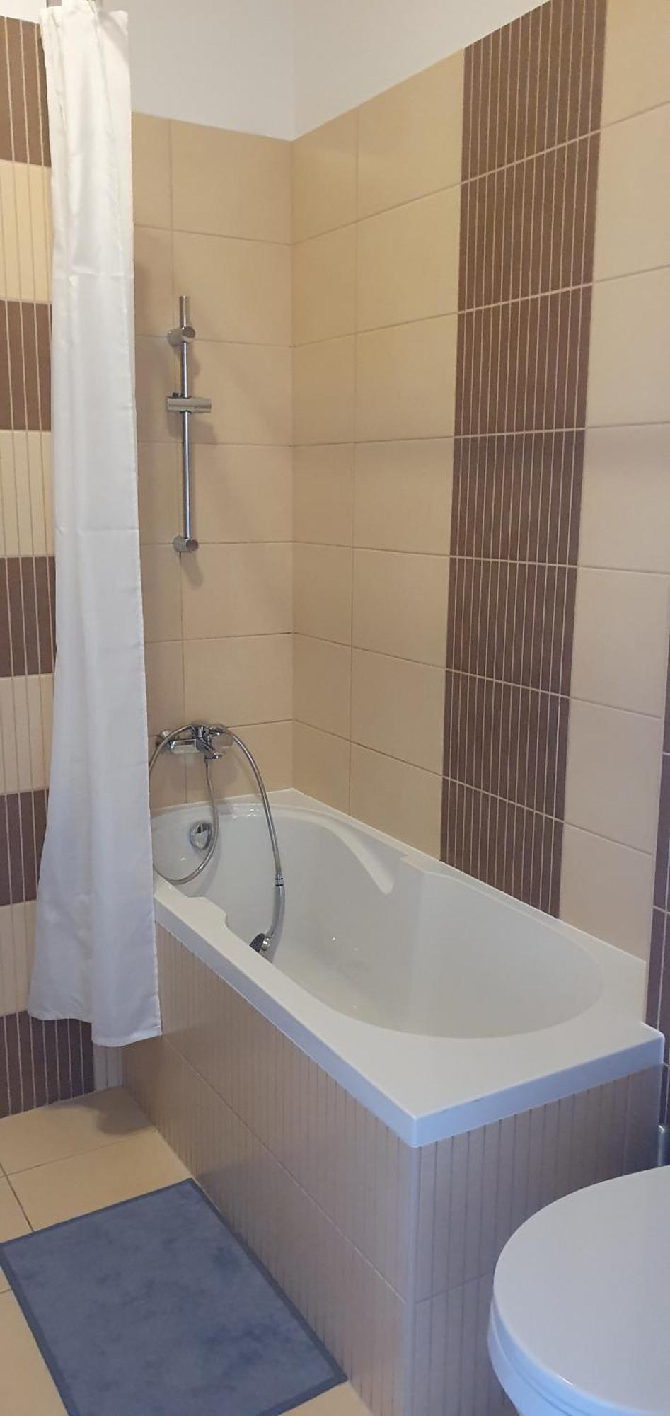Mandara Wellnes Apartmanok Сиофок Екстериор снимка